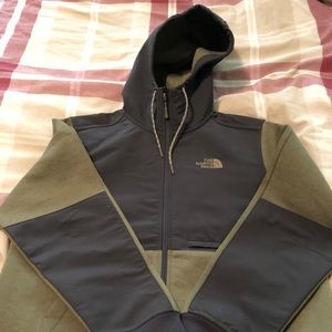 Olive green North face jacket w/hood